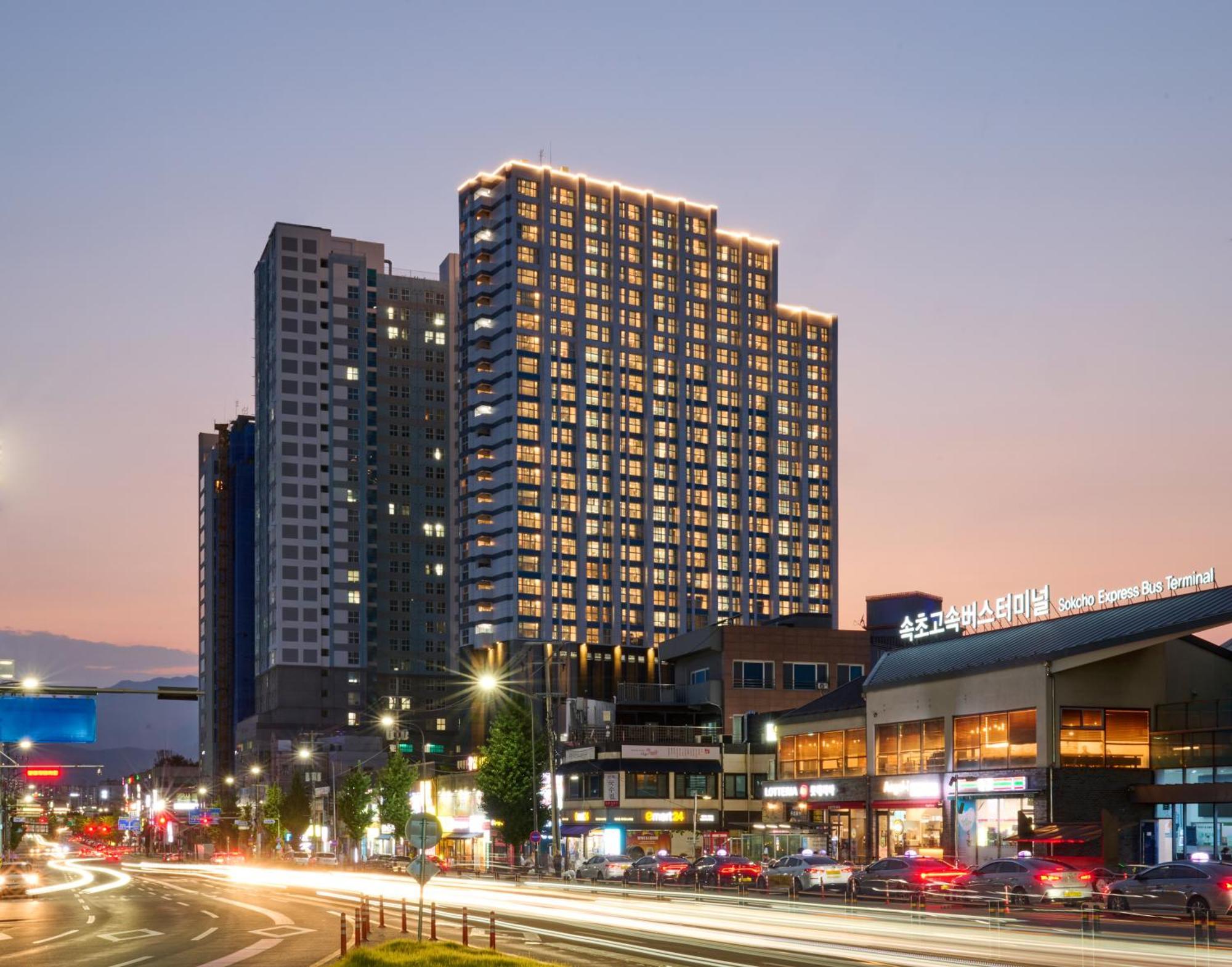 The Hotel Sokcho By Best Western Signature Collection Экстерьер фото